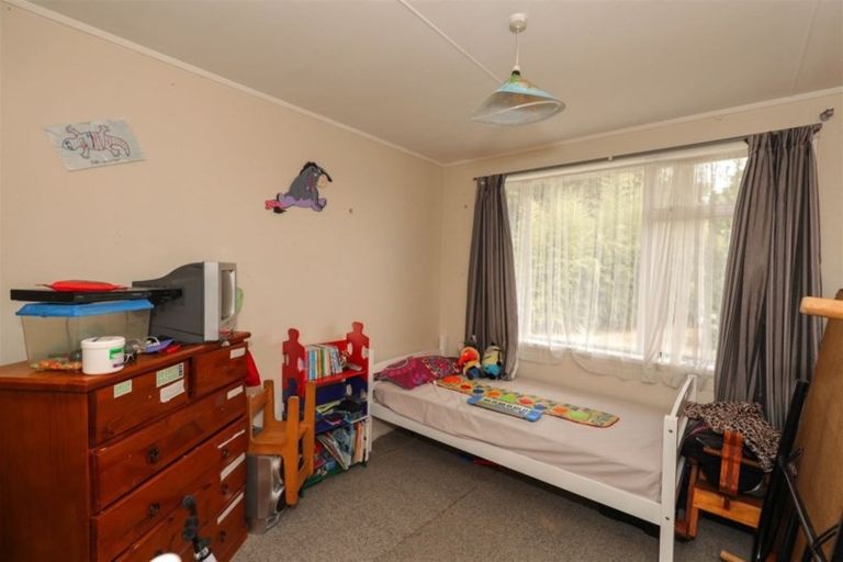 Photo of property in 2 Graham Place, Huntly, 3700