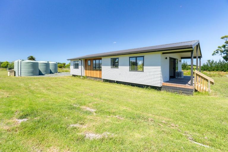 Photo of property in 20 Journeys End, Tapora, 0977