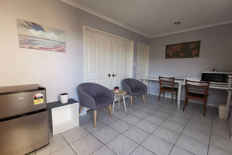 Photo of property in 13 Trossach Place, Wattle Downs, Auckland, 2103