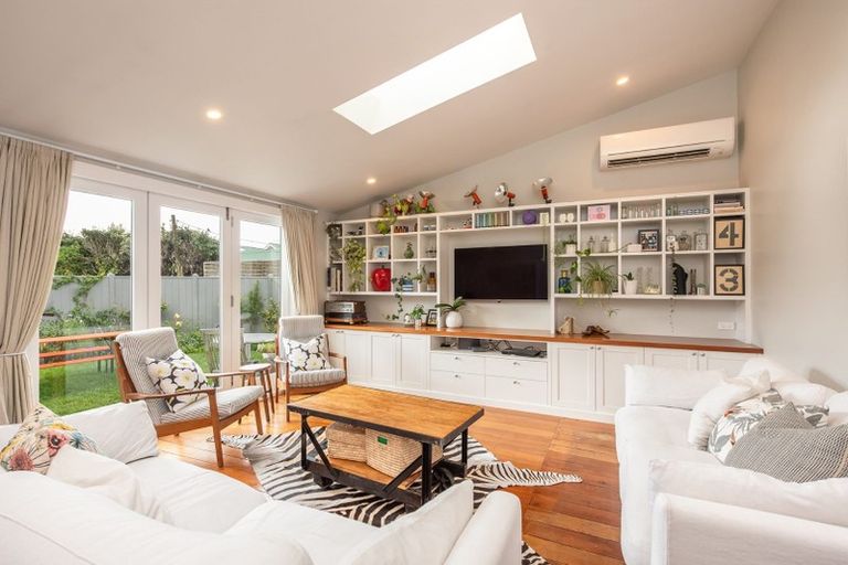 Photo of property in 43 Washington Avenue, Brooklyn, Wellington, 6021