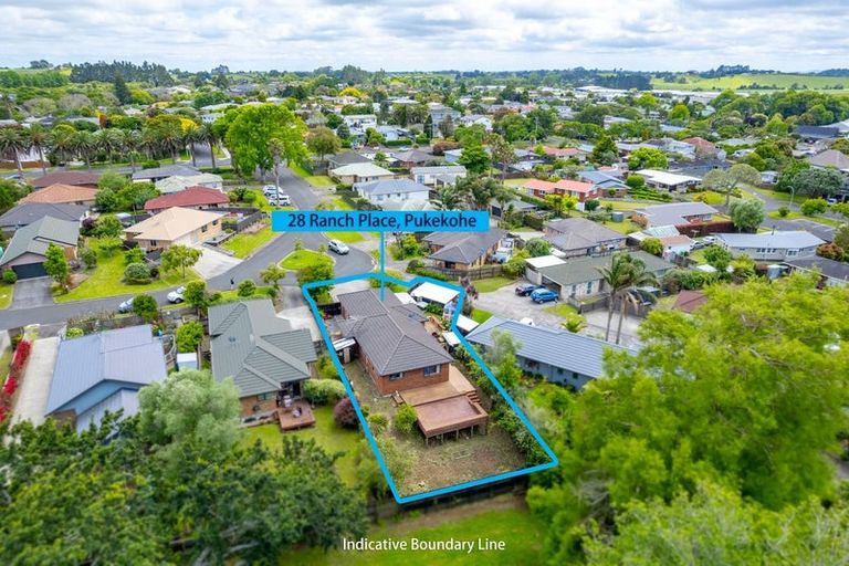 Photo of property in 28 Ranch Place, Pukekohe, 2120