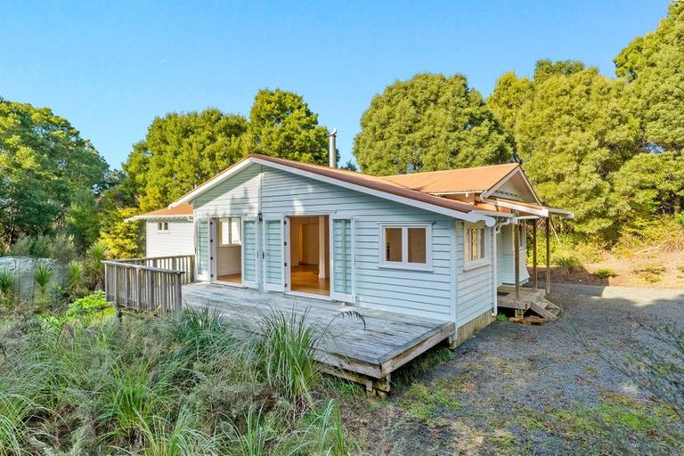 Photo of property in 120 Rangiora Road, Kaiwaka, 0573