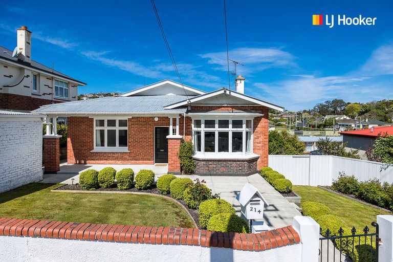 Photo of property in 214 Musselburgh Rise, Andersons Bay, Dunedin, 9013