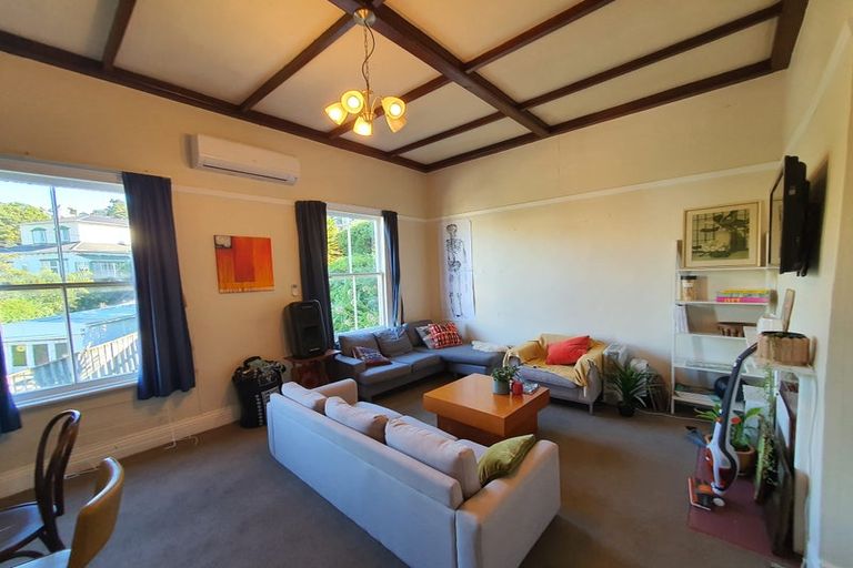 Photo of property in 41 Hankey Street, Mount Cook, Wellington, 6011