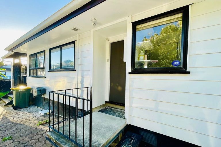 Photo of property in 19 Santiago Crescent, Unsworth Heights, Auckland, 0632