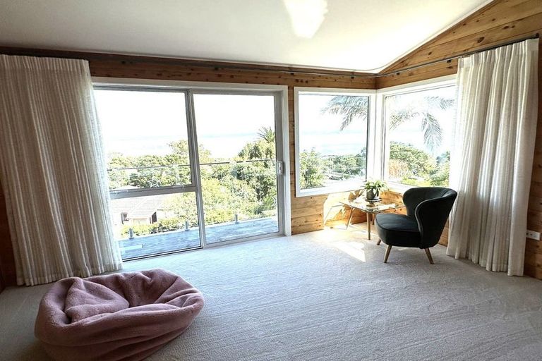Photo of property in 6 Fishermans Cove, Army Bay, Whangaparaoa, 0930