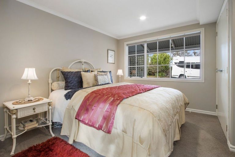 Photo of property in 42 Kayelene Place, Omokoroa, 3114