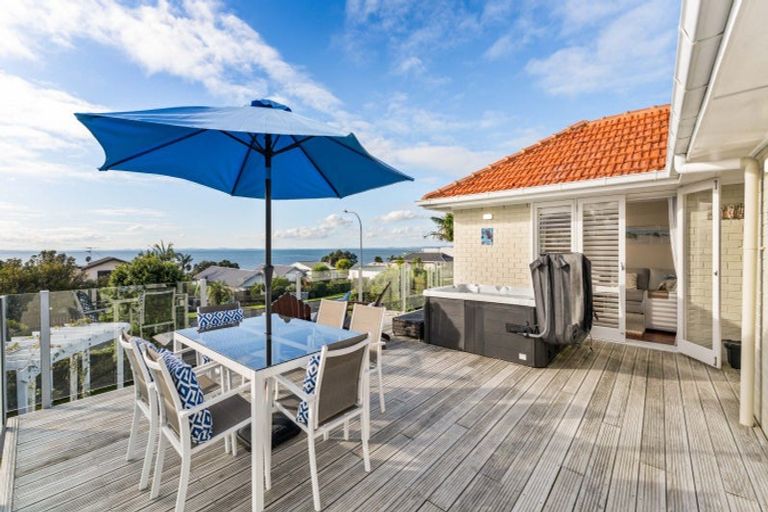 Photo of property in 48 Torkar Road, Clarks Beach, 2122