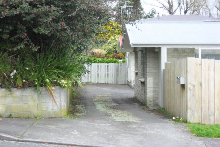 Photo of property in 15b Parsons Street, Vogeltown, New Plymouth, 4310