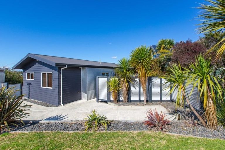 Photo of property in 15 Bay View Road, Raglan, 3225