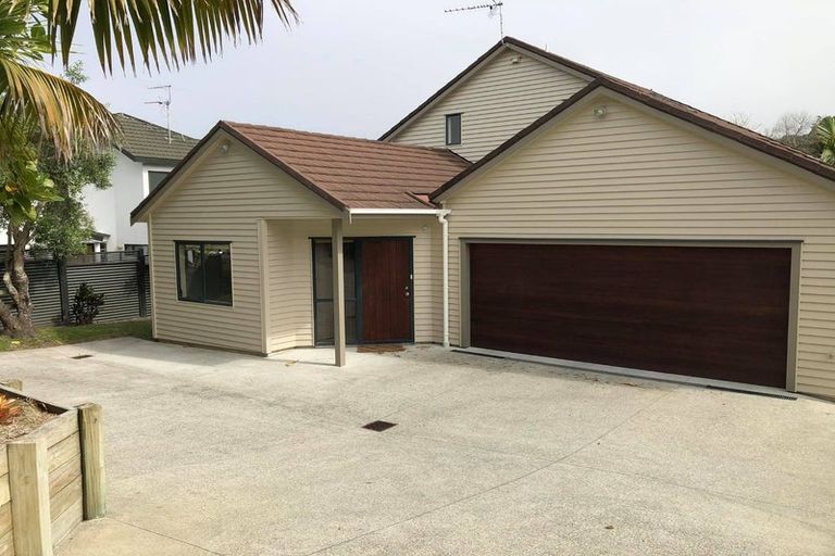 Photo of property in 2/13 Havelock Avenue, Forrest Hill, Auckland, 0620