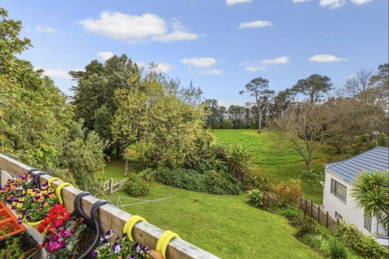 Photo of property in 282 Sunset Road, Windsor Park, Auckland, 0632
