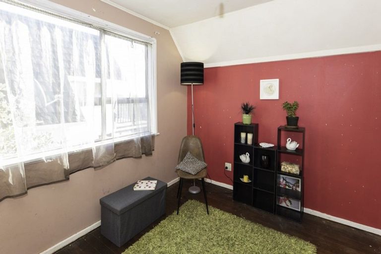 Photo of property in 17 Maranui Street, Welbourn, New Plymouth, 4310