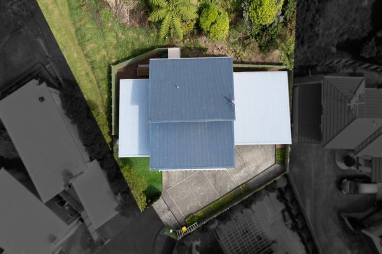 Photo of property in 54 Amesbury Drive, Churton Park, Wellington, 6037