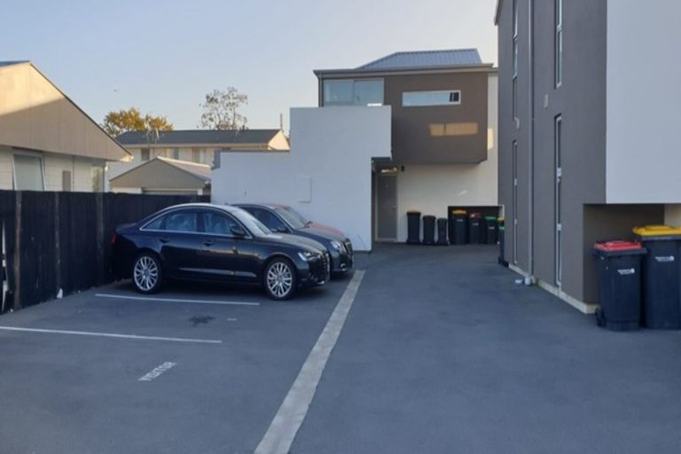 Photo of property in 2/473 Barbadoes Street, Edgeware, Christchurch, 8013