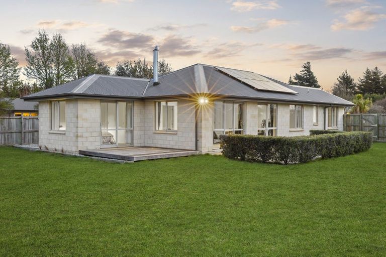 Photo of property in 25 Little Maude Drive, Lake Hawea, Wanaka, 9382