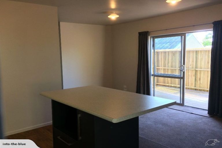 Photo of property in 50 Queens Road, Glen Avon, New Plymouth, 4312