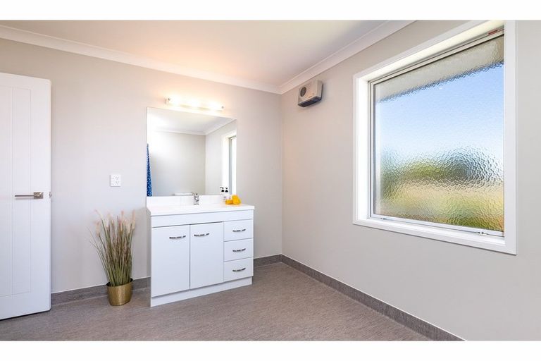 Photo of property in 20 Portchester Street, Aranui, Christchurch, 8061