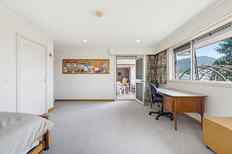 Photo of property in 25 Barraud Place, Pukehangi, Rotorua, 3015