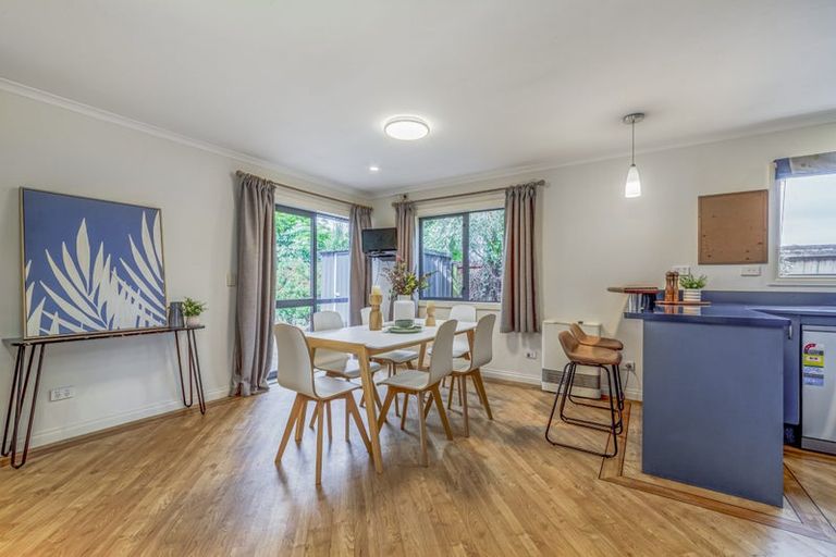 Photo of property in 6b Fovant Street, Russley, Christchurch, 8042