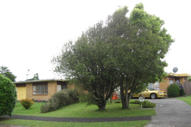 Photo of property in 6b Tatua Place, Conifer Grove, Takanini, 2112