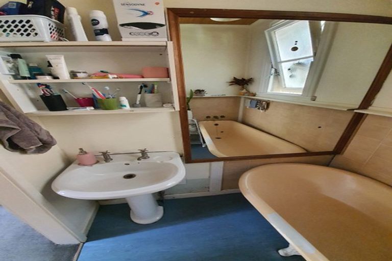 Photo of property in 36 Devon Street, Aro Valley, Wellington, 6021