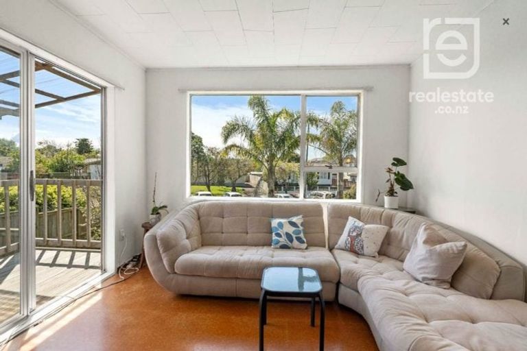 Photo of property in 12 Kereru Place, Half Moon Bay, Auckland, 2012