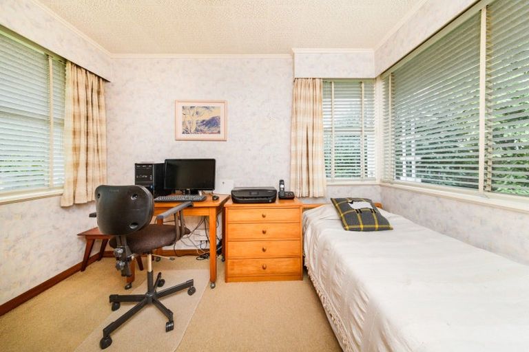 Photo of property in 14 Innes Place, Roslyn, Palmerston North, 4414