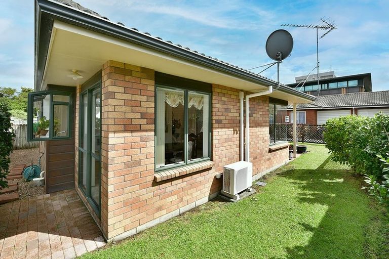 Photo of property in 6/57 Weiti Road, Orewa, 0931