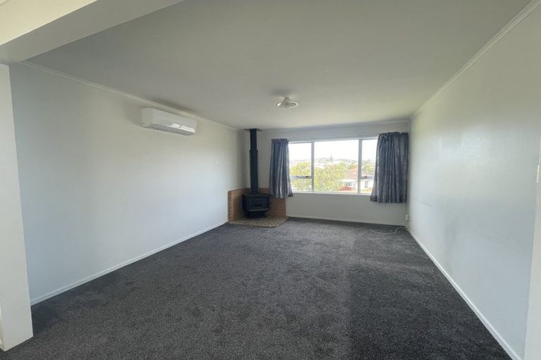 Photo of property in 90 Oriel Avenue, Tawa, Wellington, 5028