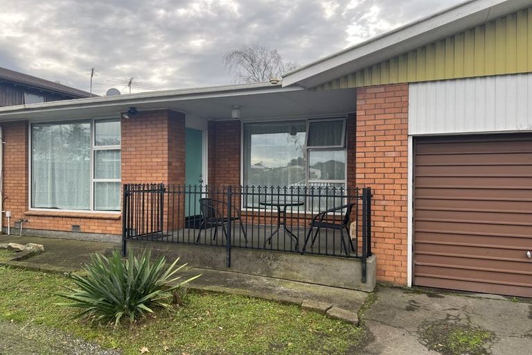 Photo of property in 1/242a Sawyers Arms Road, Bishopdale, Christchurch, 8053