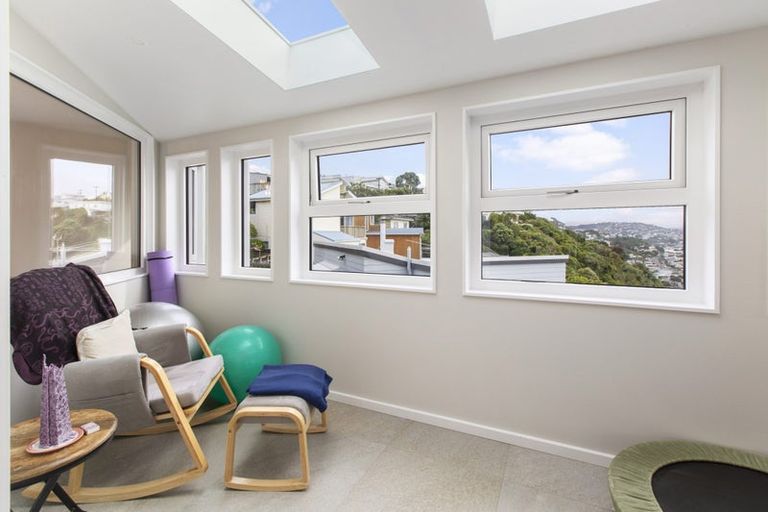 Photo of property in 53 View Road, Houghton Bay, Wellington, 6023