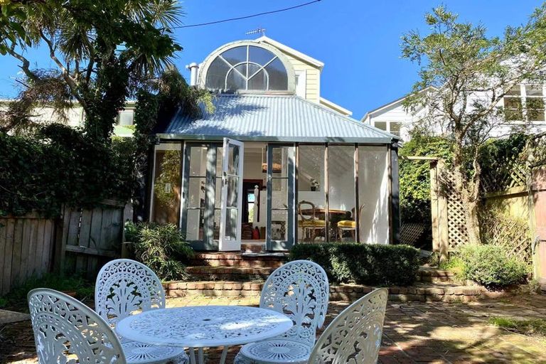 Photo of property in 184 Tinakori Road, Thorndon, Wellington, 6011