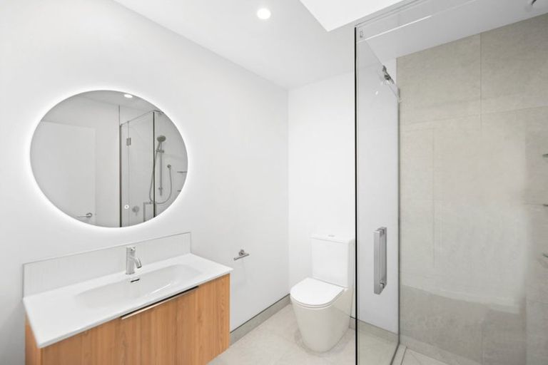 Photo of property in 2/13 Pulham Crescent, Queenwood, Hamilton, 3210