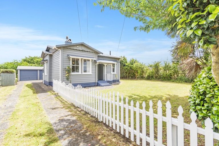 Photo of property in 18 Cosgrave Road, Papakura, 2110