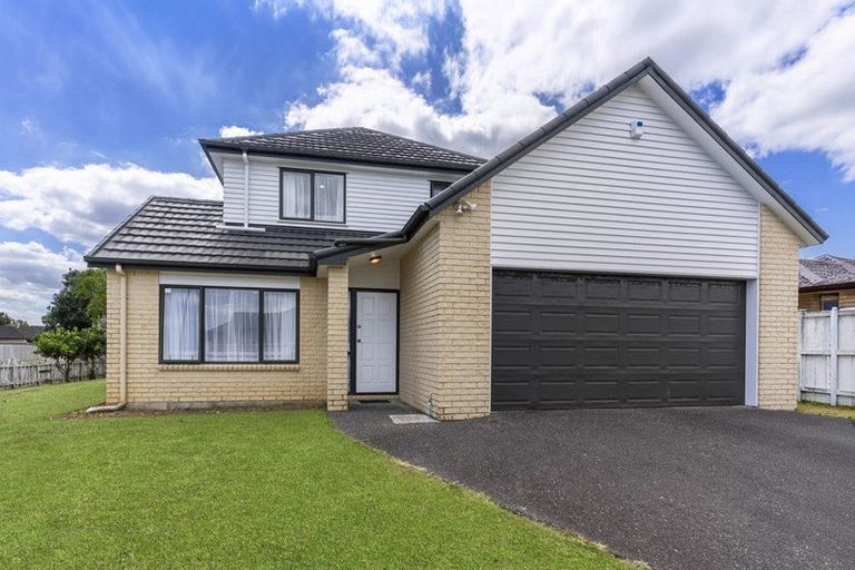 Photo of property in 2 Erne Crescent, East Tamaki, Auckland, 2016