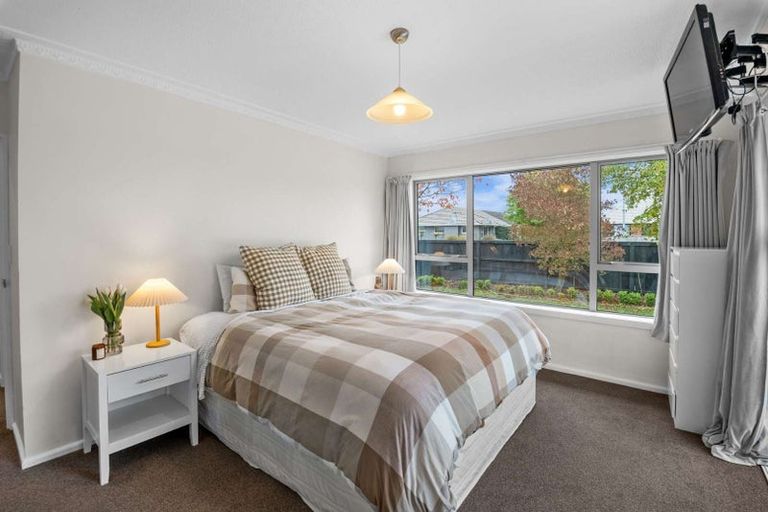 Photo of property in 14 Hudson Street, Bryndwr, Christchurch, 8053