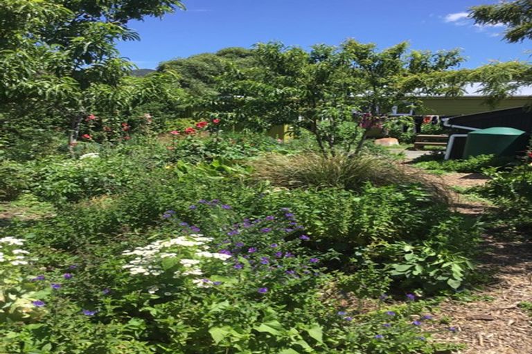 Photo of property in 27 Bethune Street, Featherston, 5710