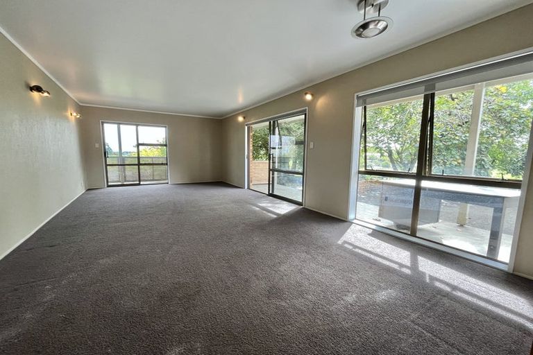 Photo of property in 1236 Great South Road, Runciman, Drury, 2578