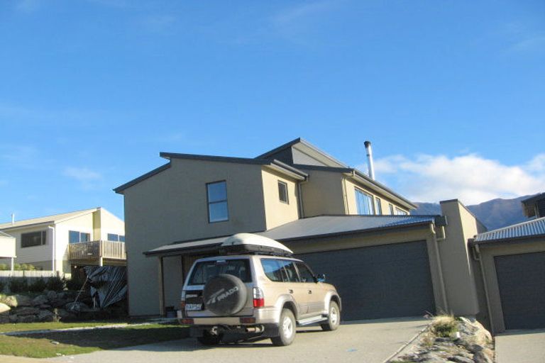 Photo of property in 106b Kings Drive, Wanaka, 9305