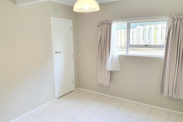 Photo of property in 74 Glenvar Road, Torbay, Auckland, 0630
