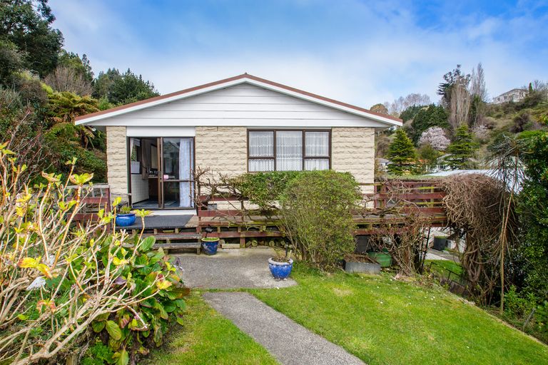 Photo of property in 6 Shanks Street, Green Island, Dunedin, 9018