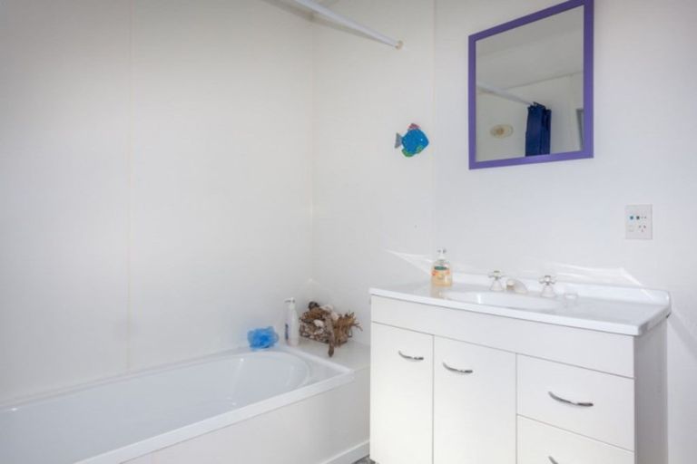 Photo of property in 114b Weka Street, Whangamata, 3620