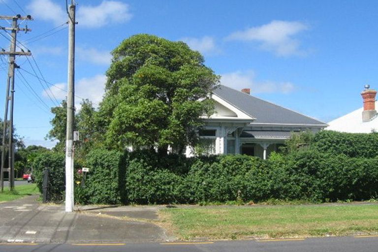 Photo of property in 61 Trafalgar Street, Onehunga, Auckland, 1061