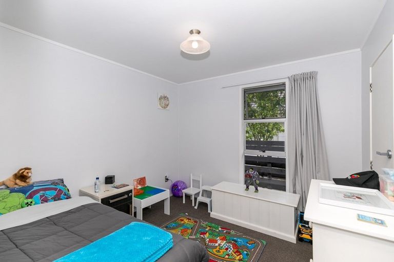 Photo of property in 392a Kahikatea Drive, Dinsdale, Hamilton, 3204