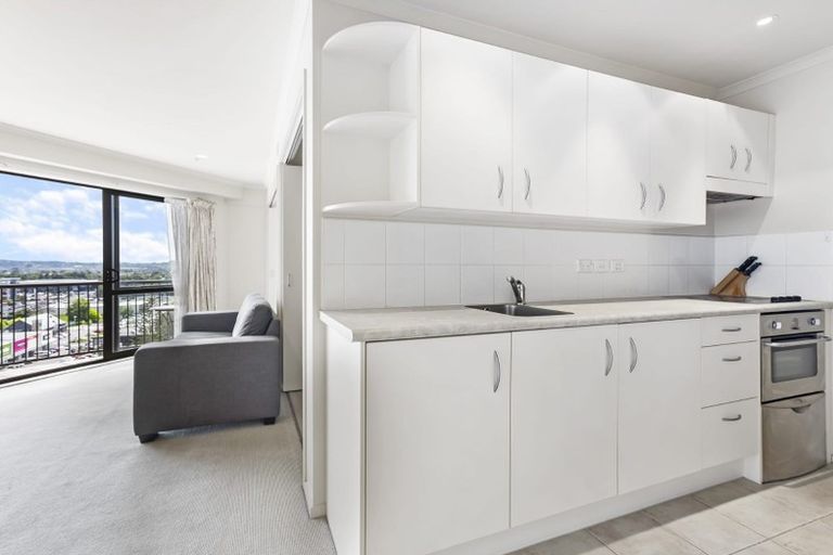 Photo of property in The Rennaissance, 11g/18 Ronwood Avenue, Manukau, Auckland, 2104