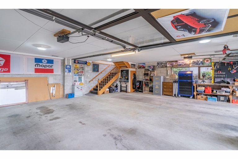 Photo of property in 22 Aotea Crescent, Gore, 9710