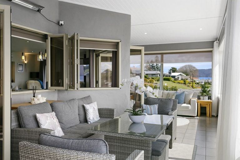 Photo of property in 382 Lake Terrace, Two Mile Bay, Taupo, 3330