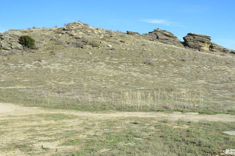 Photo of property in 355 Lakefront Terrace, Northburn, Cromwell, 9383