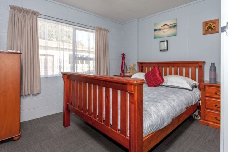 Photo of property in 42 Captain Cook Road, Cooks Beach, Whitianga, 3591